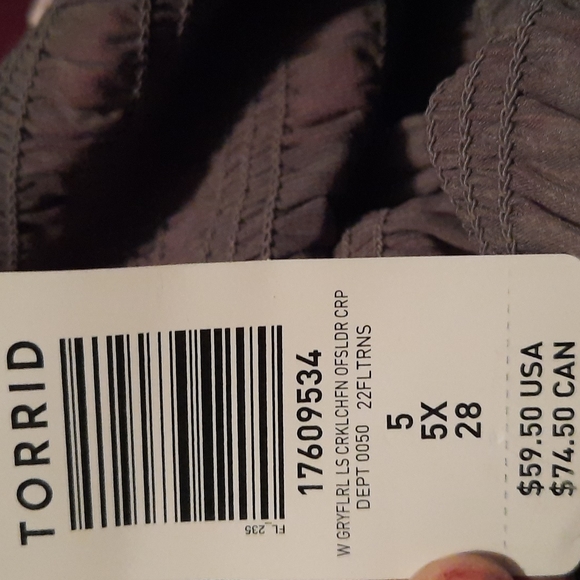 TORRID Floral Smocked Top 5x/28 - Picture 9 of 10